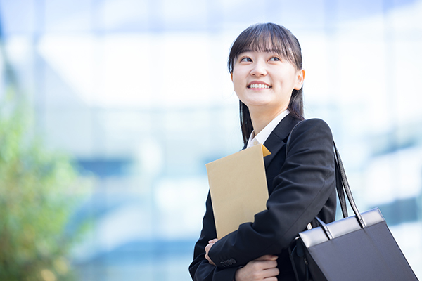 面接当日に「あると便利」な持ち物リスト